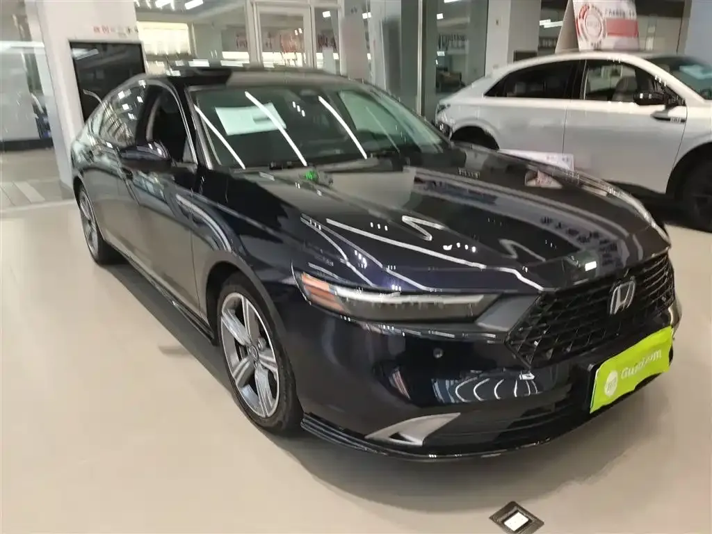 Honda Accord New Energy 2023 из CN, фото 9