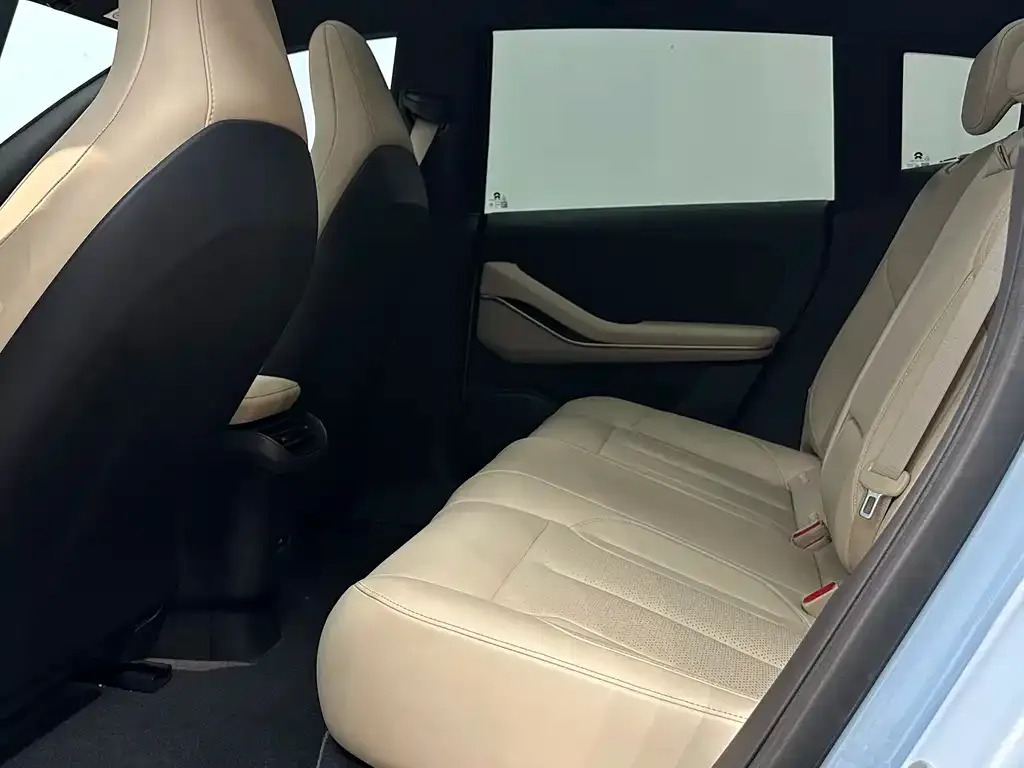 NIO ET5T 2024 из CN, фото 9
