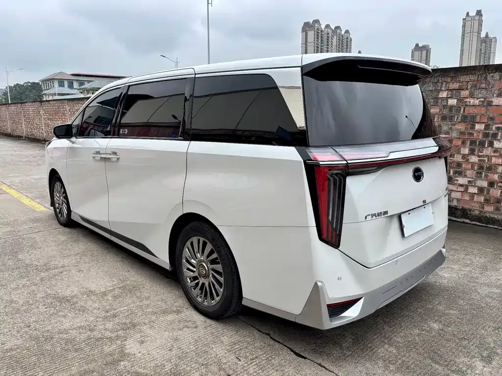GAC Motor Trumpchi M8 — фото 2
