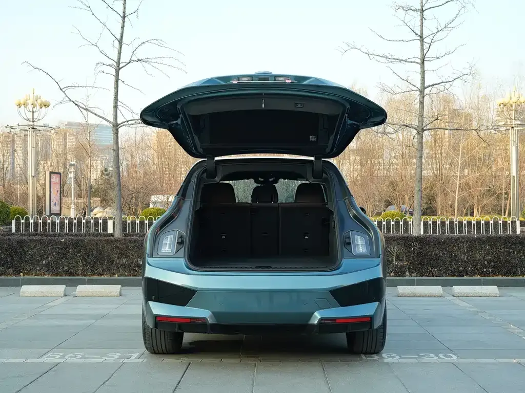 BMW iX 2023 из CN, фото 7