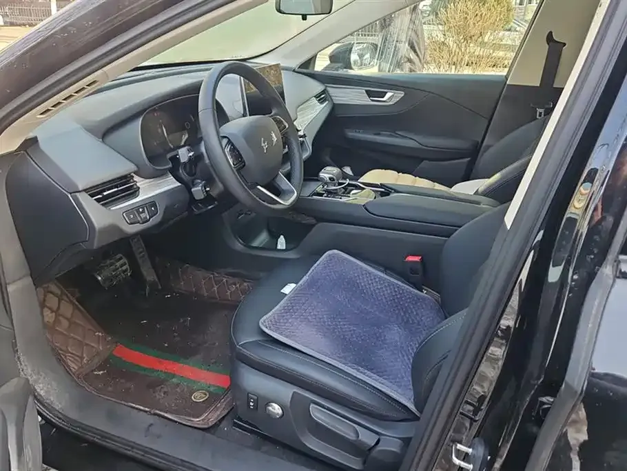 Hongqi E-QM5 2024 из CN, фото 5