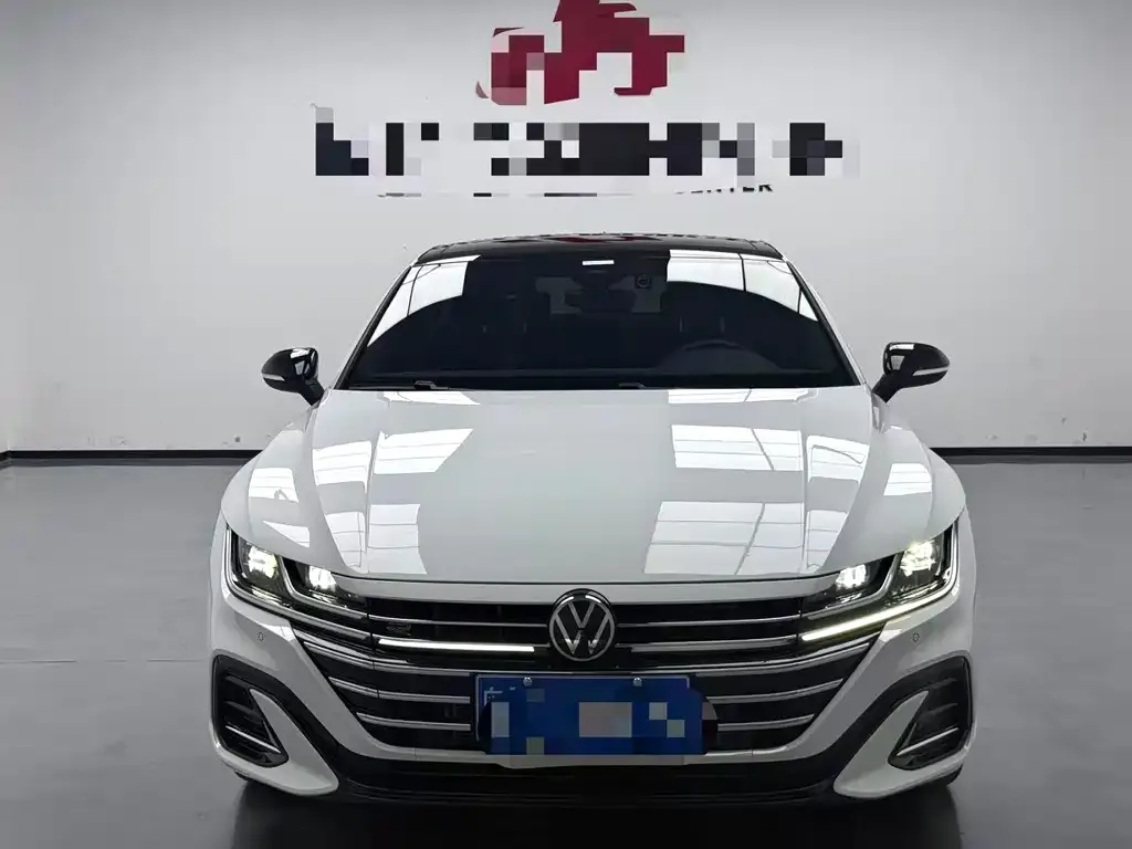 Volkswagen CC 2024 из CN, фото 2