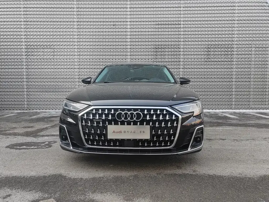 Audi A8 — фото 8