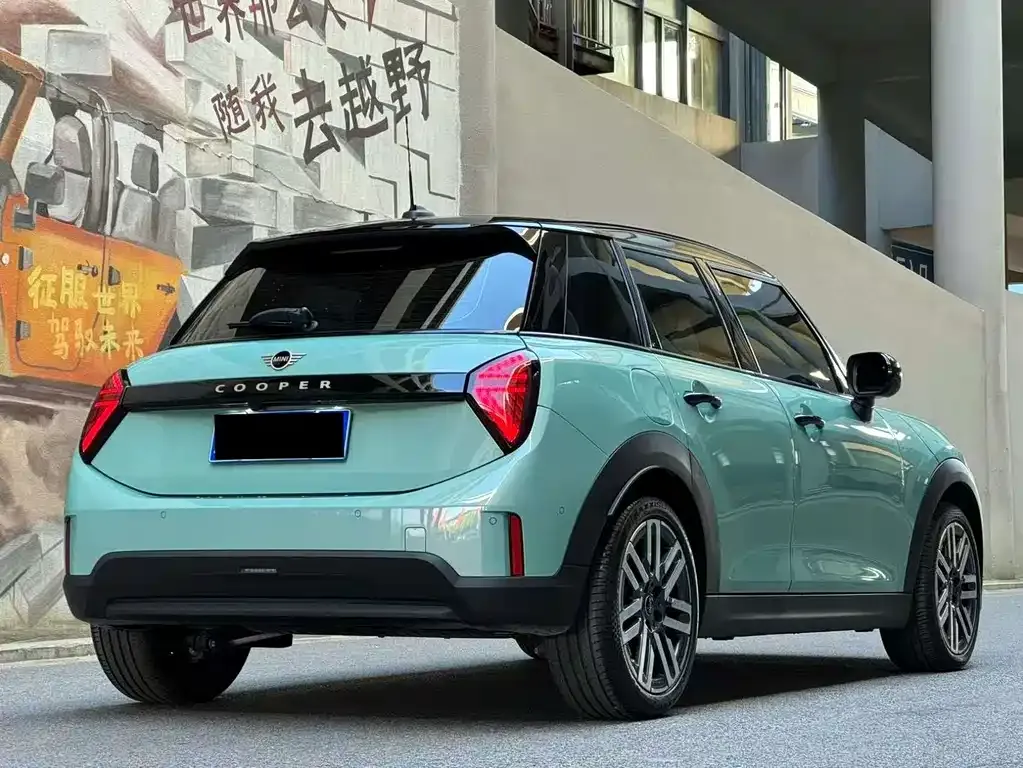 MINI Cooper (3-door) 2025 из CN, фото 5
