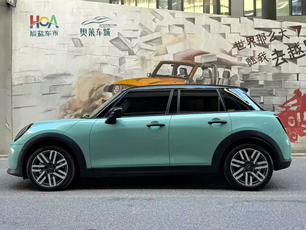 MINI Cooper (3-door) 2025 из CN, фото 4