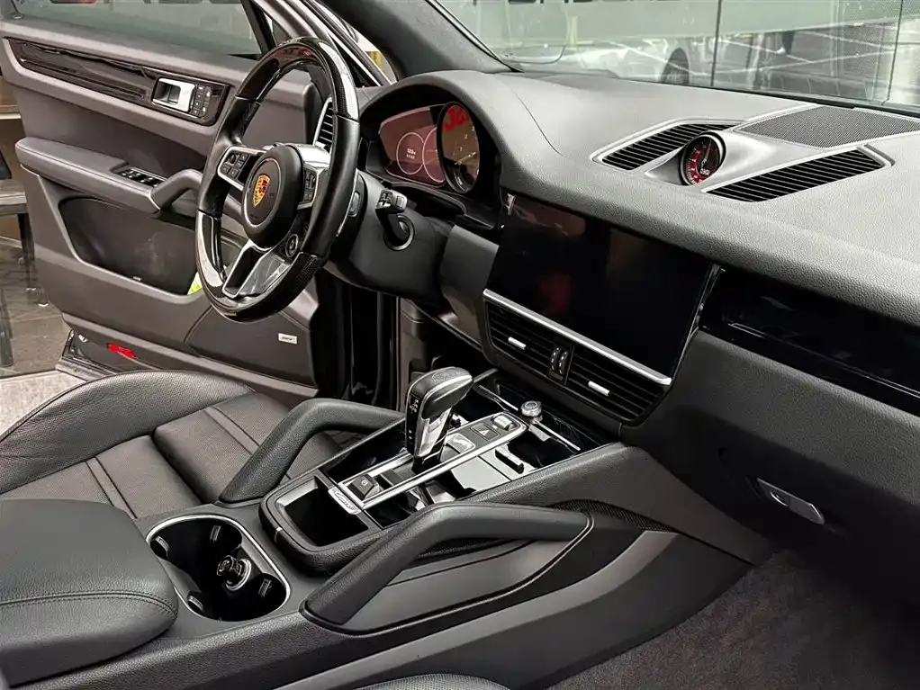 Porsche Cayenne Hybrid — фото 3