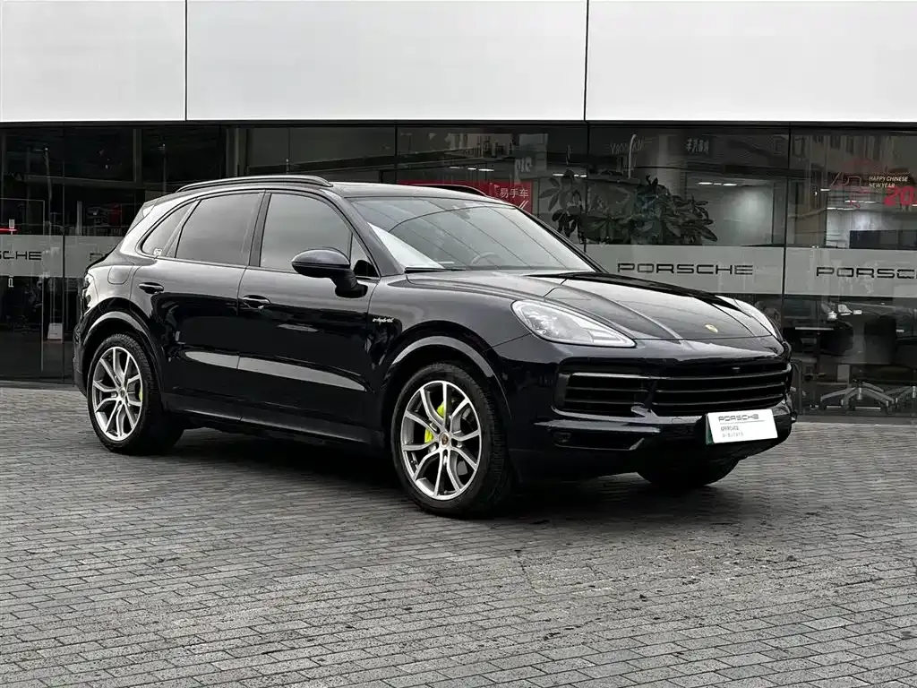 Porsche Cayenne Hybrid — фото 10