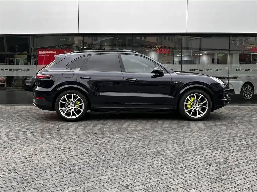 Porsche Cayenne Hybrid — фото 9