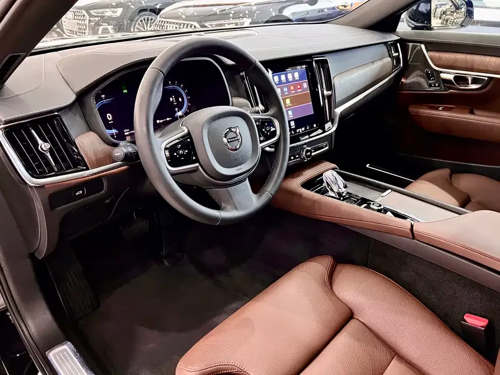 Volvo S90 2025 из CN, фото 6