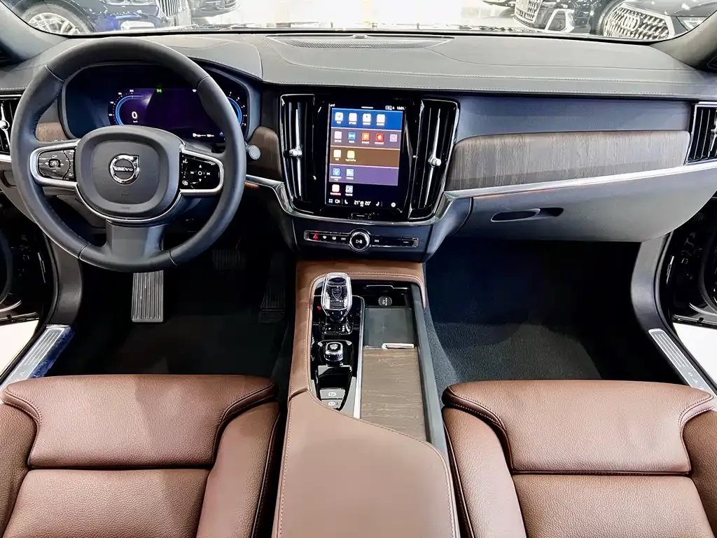 Volvo S90 2025 из CN, фото 5