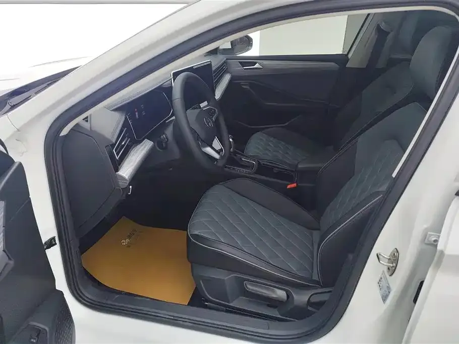 Volkswagen Sagitar 2024 из CN, фото 5