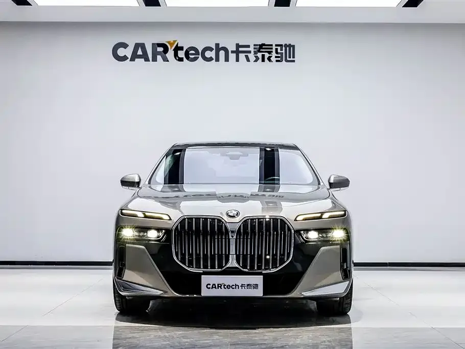 BMW 7 Series 2024 из CN, фото 5