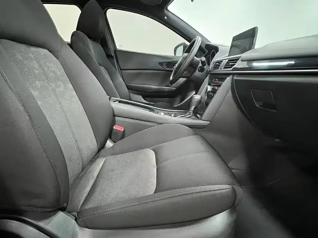 Mazda CX-4 2023 из CN, фото 8
