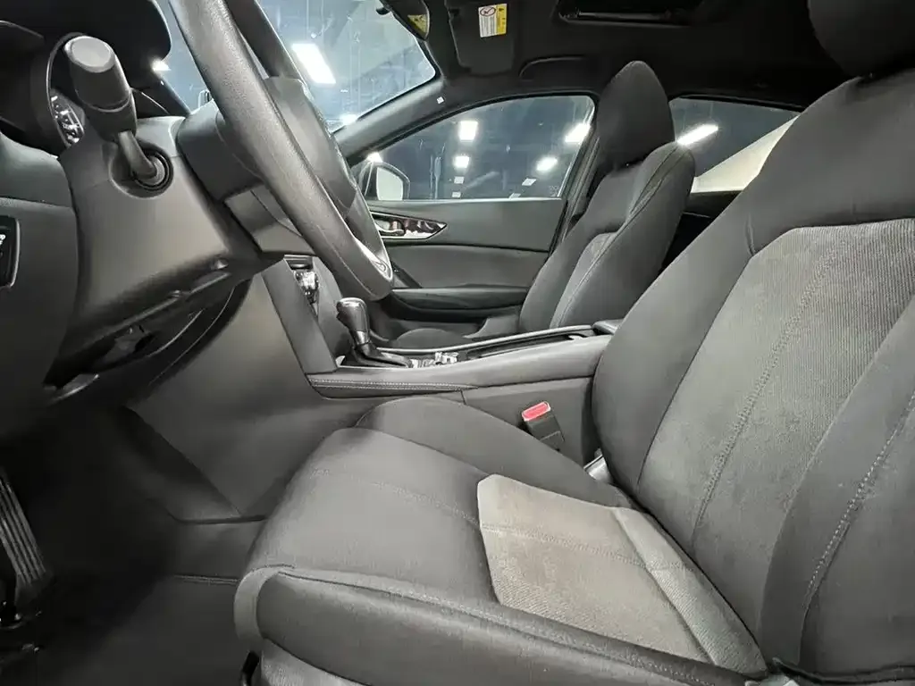 Mazda CX-4 2023 из CN, фото 10