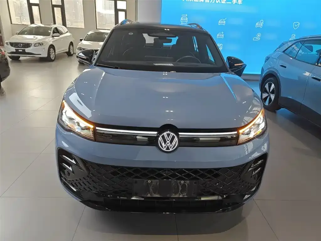 Volkswagen Tiguan L 2024 из CN, фото 3