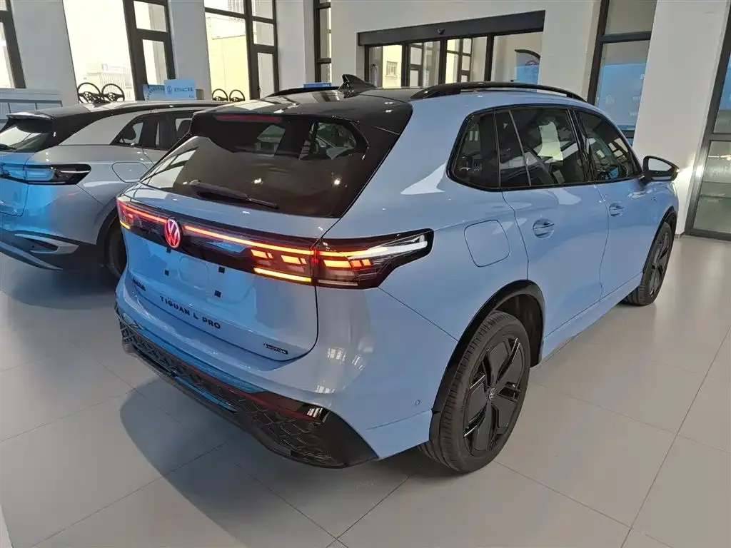 Volkswagen Tiguan L 2024 из CN, фото 6