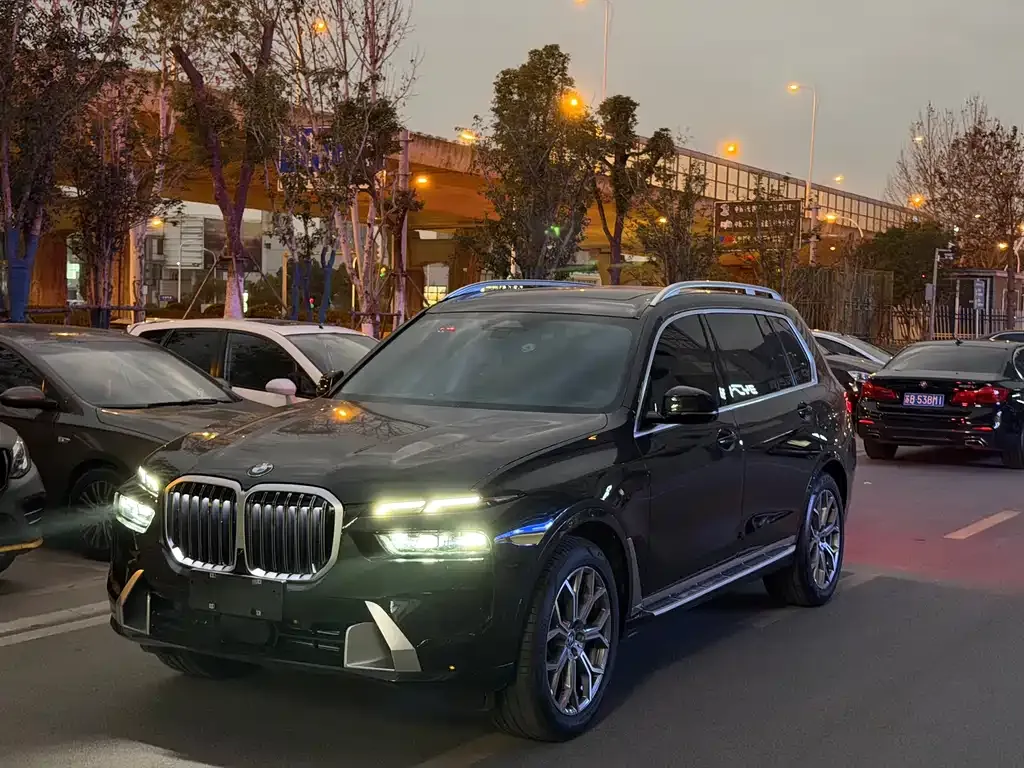 BMW X7 2024 из CN, фото 1