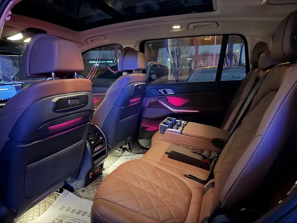 BMW X7 2024 из CN, фото 3