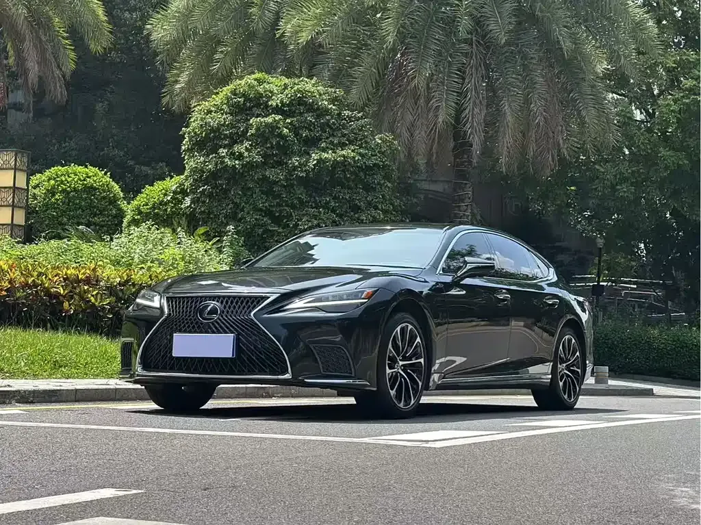 Lexus LS 2021 из CN, фото 1
