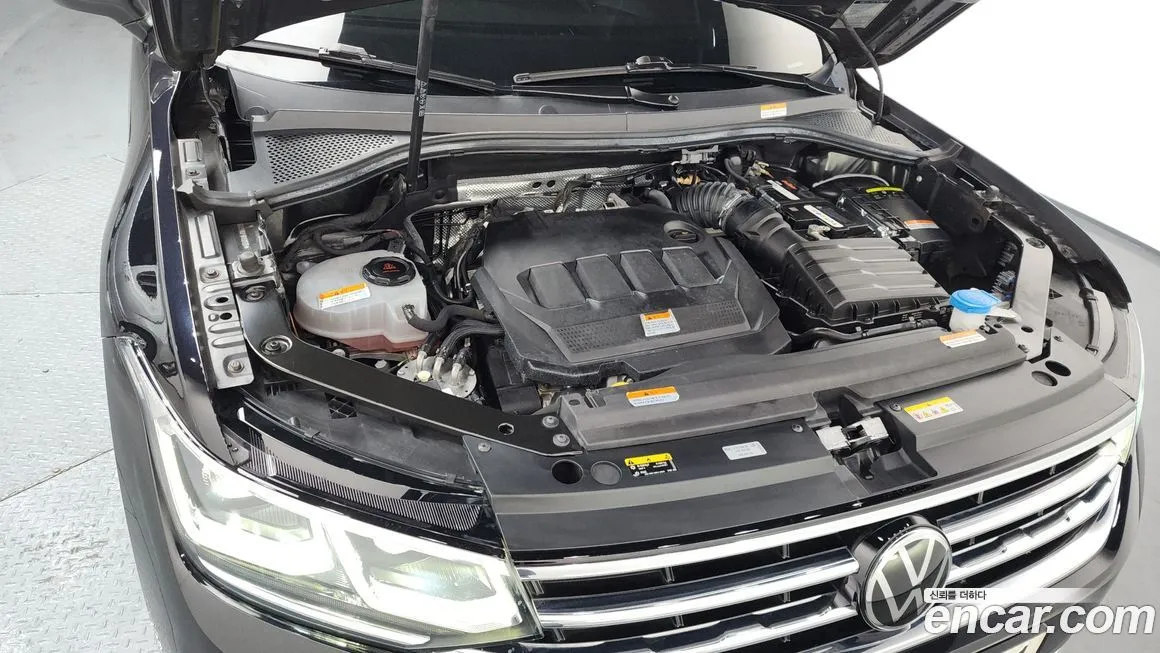 Volkswagen Tiguan — фото 2