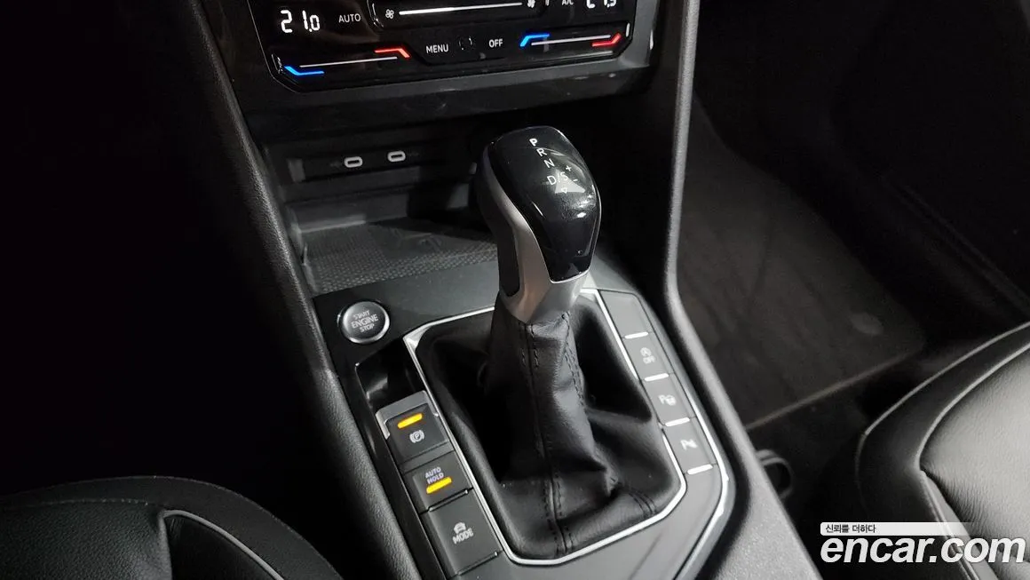 Volkswagen Tiguan — фото 9