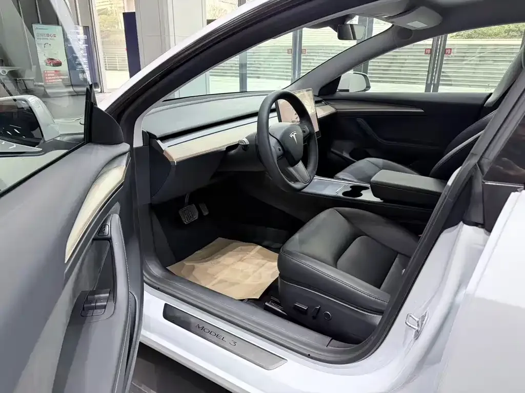 Tesla Model 3 2023 из CN, фото 7