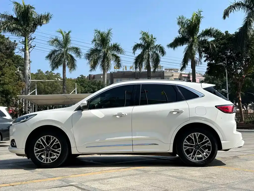 Ford Escape 2021 из CN, фото 7