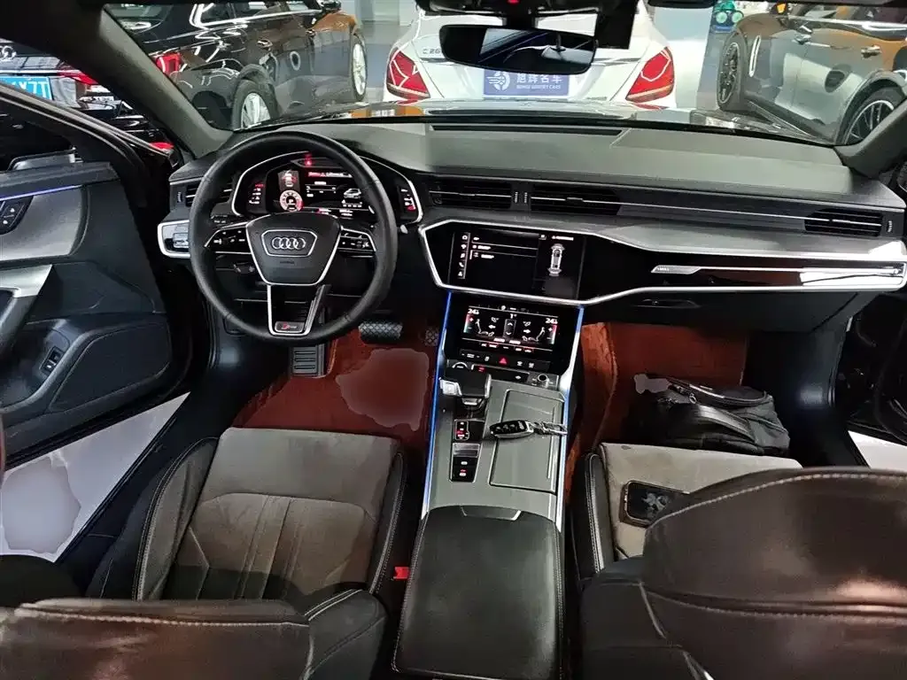 Audi A6L 2021 из CN, фото 8