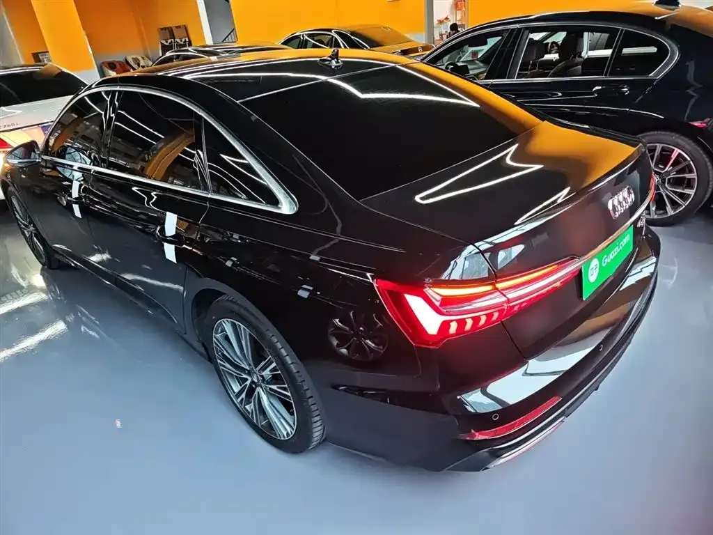 Audi A6L 2021 из CN, фото 5