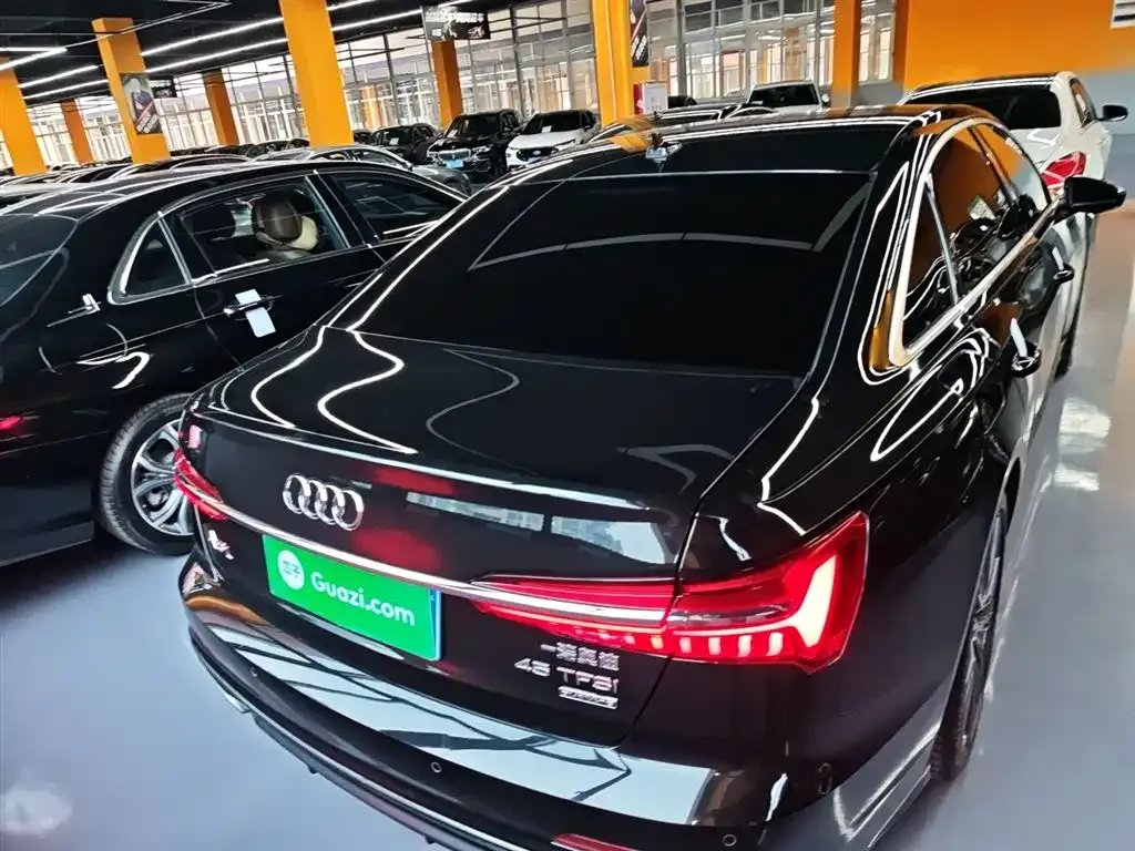 Audi A6L 2021 из CN, фото 2