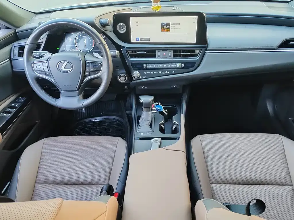 Lexus ES 2023 из CN, фото 3