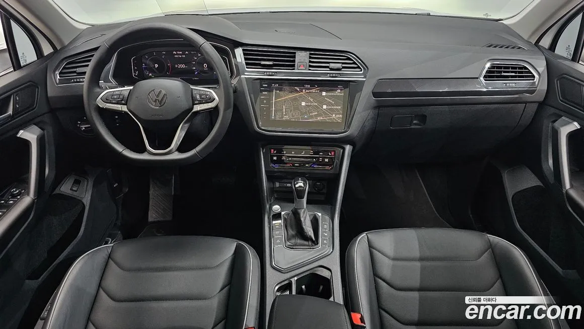 Volkswagen Tiguan — фото 7