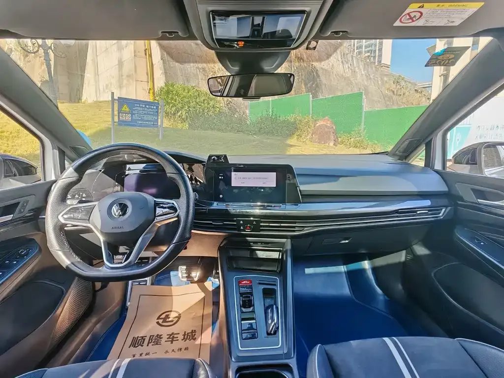 Volkswagen Golf 2021 из CN, фото 4