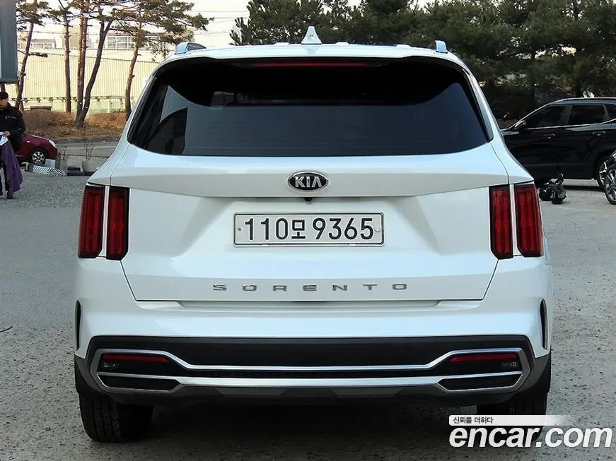 Kia Sorento — фото 9