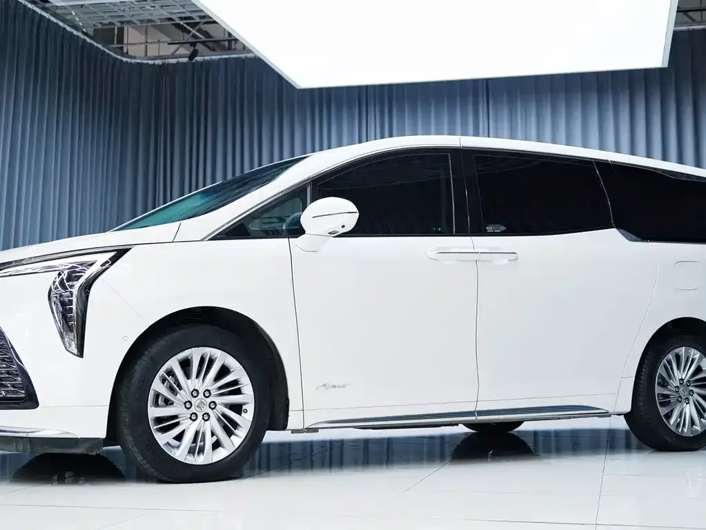 Buick Century 2023 из CN, фото 9