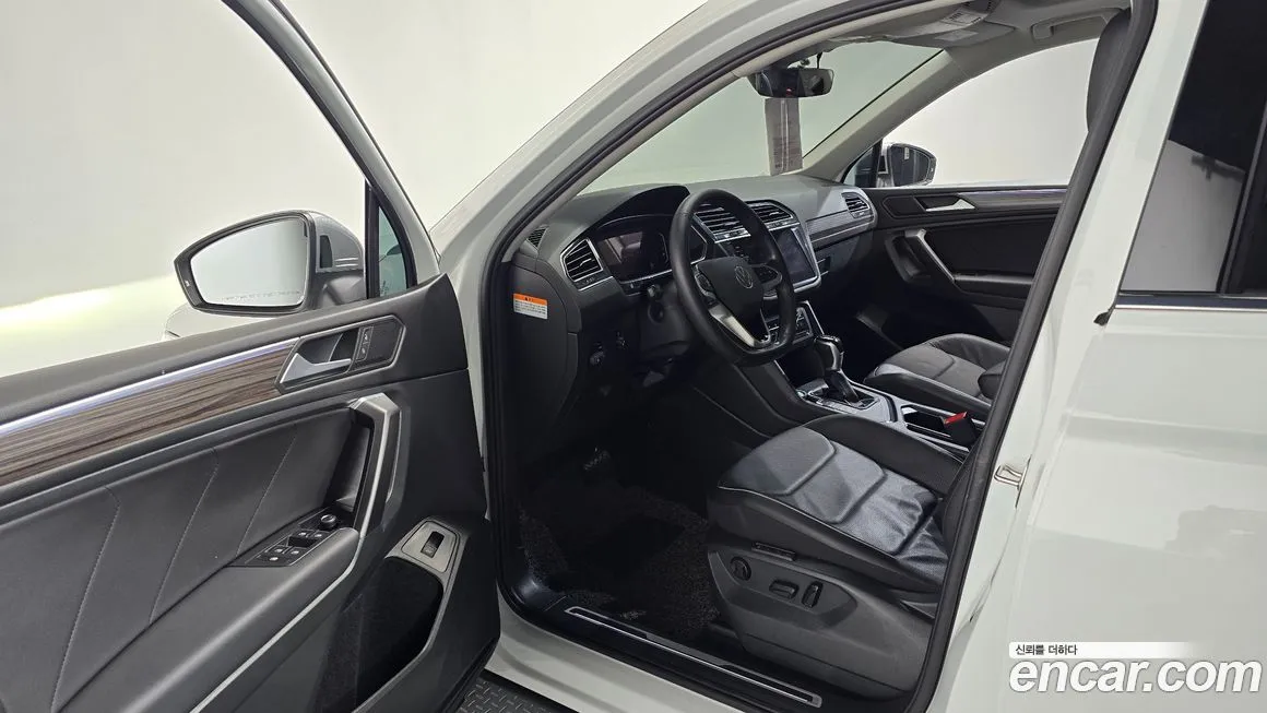 Volkswagen Tiguan — фото 2