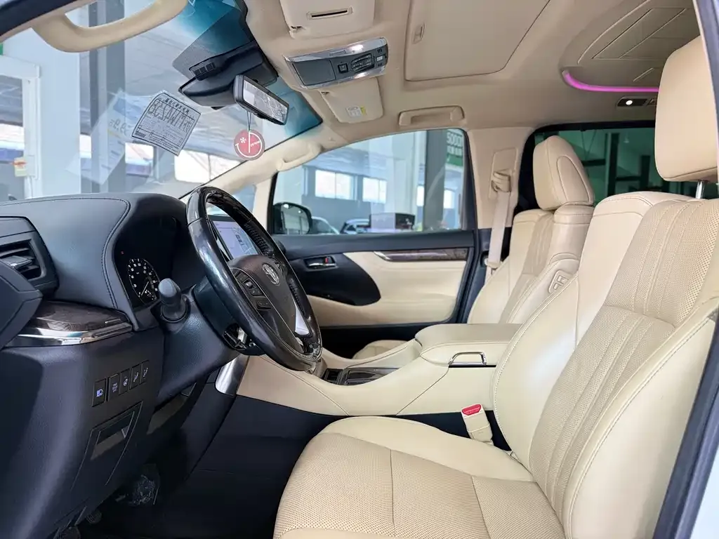 Toyota Alphard 2022 из CN, фото 7