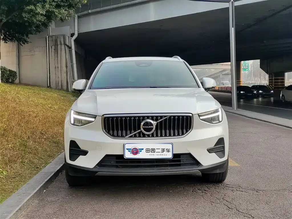 Volvo XC40 2023 из CN, фото 5
