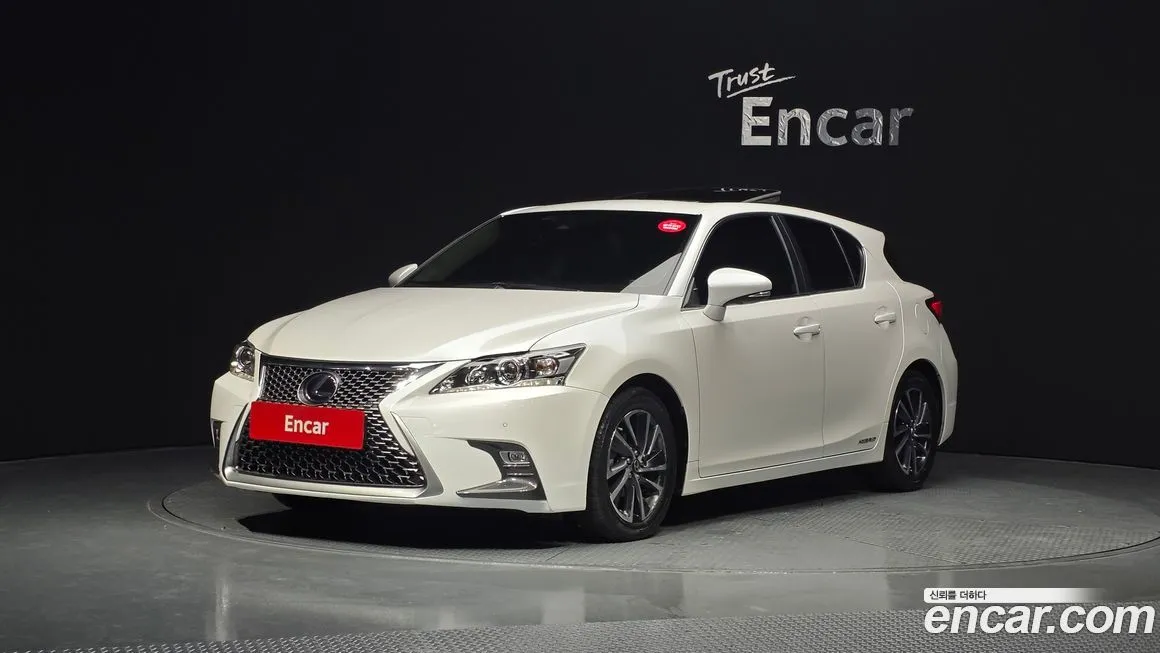 Lexus CT200h