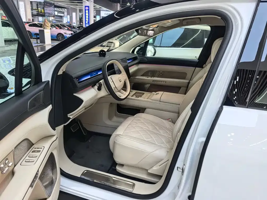 NIO ES8 — фото 2