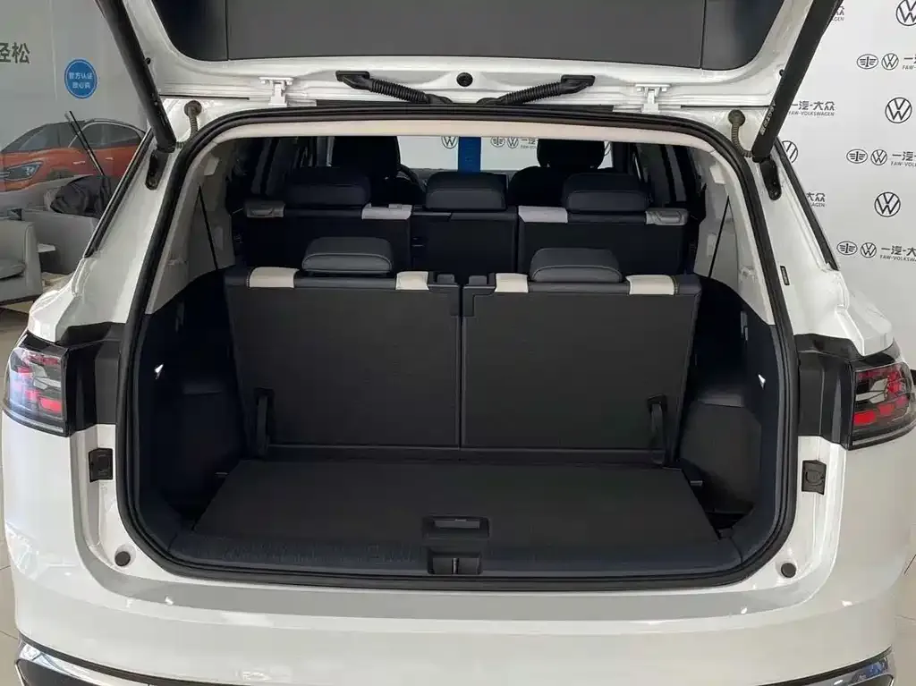 Volkswagen ID.6 Crozz 2024 из CN, фото 4
