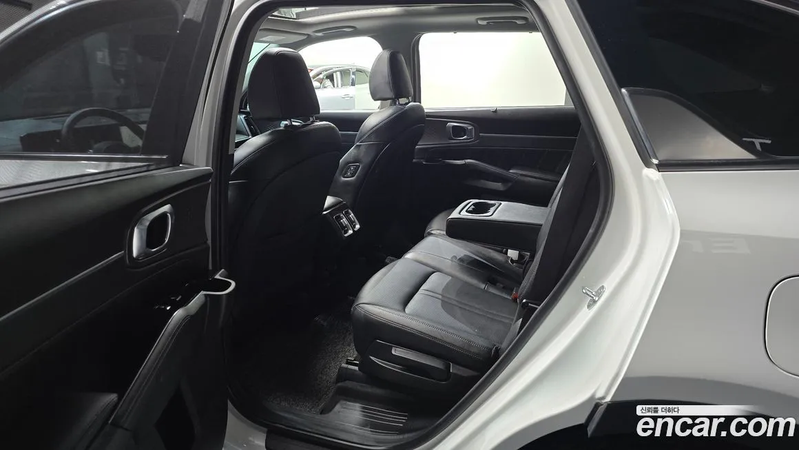 Kia Sorento — фото 10