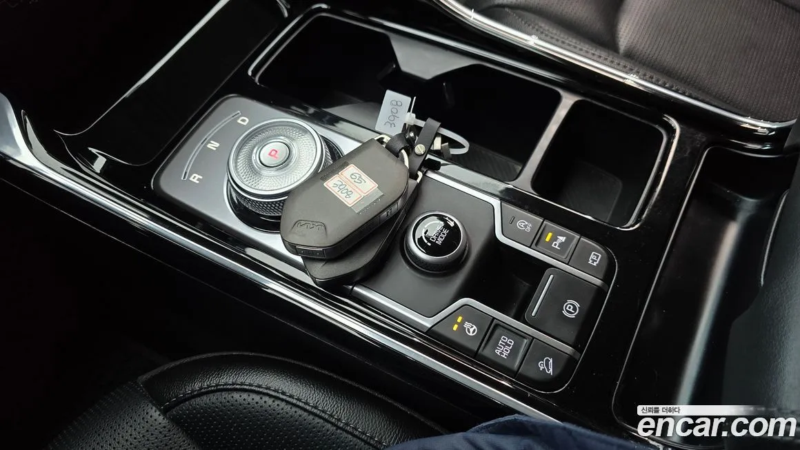 Kia Sorento — фото 9