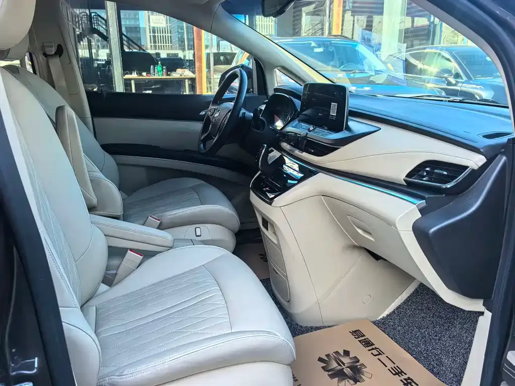 Buick GL8 2025 из CN, фото 4
