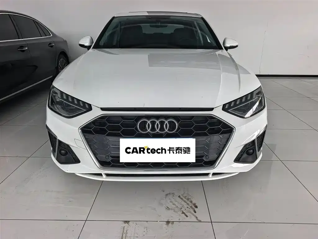 Audi A4L 2022 из CN, фото 4