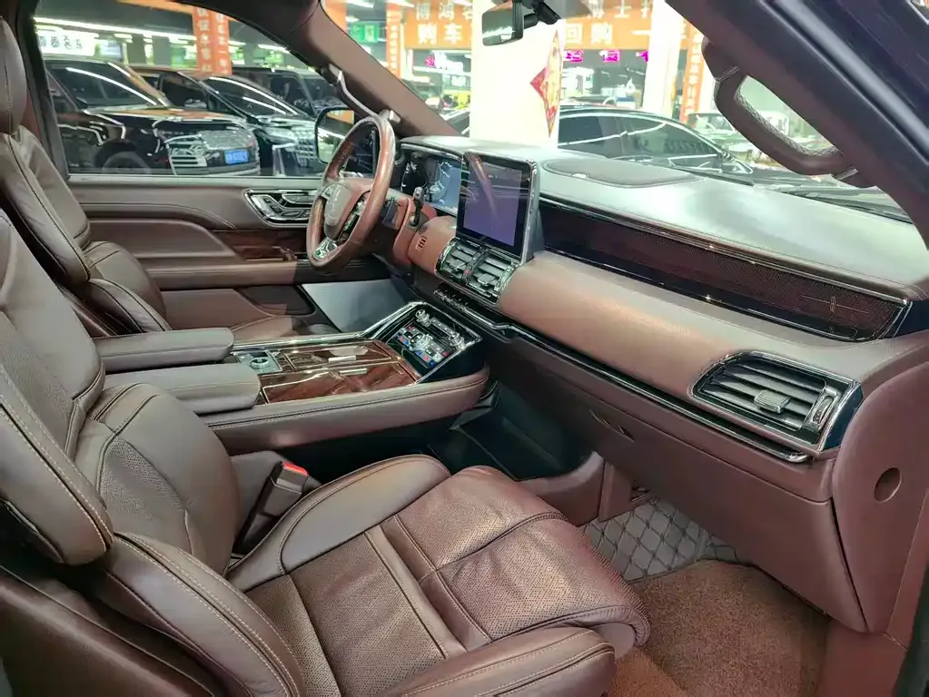 Lincoln Navigator 2021 из CN, фото 7