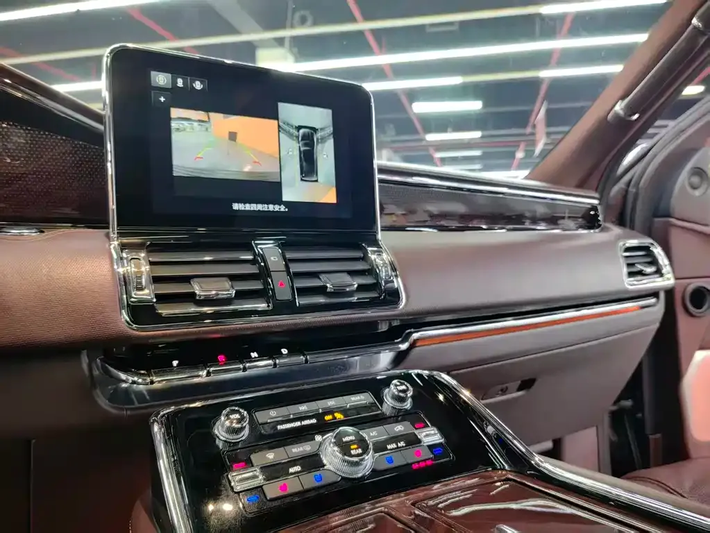 Lincoln Navigator 2021 из CN, фото 10