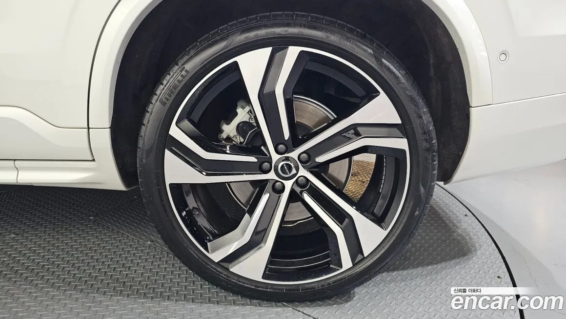 Volvo XC90 2021 из KR, фото 9