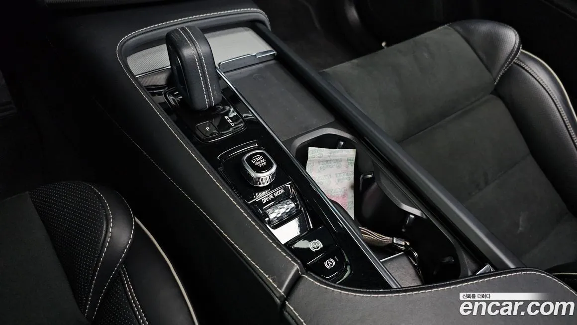 Volvo XC90 2021 из KR, фото 8