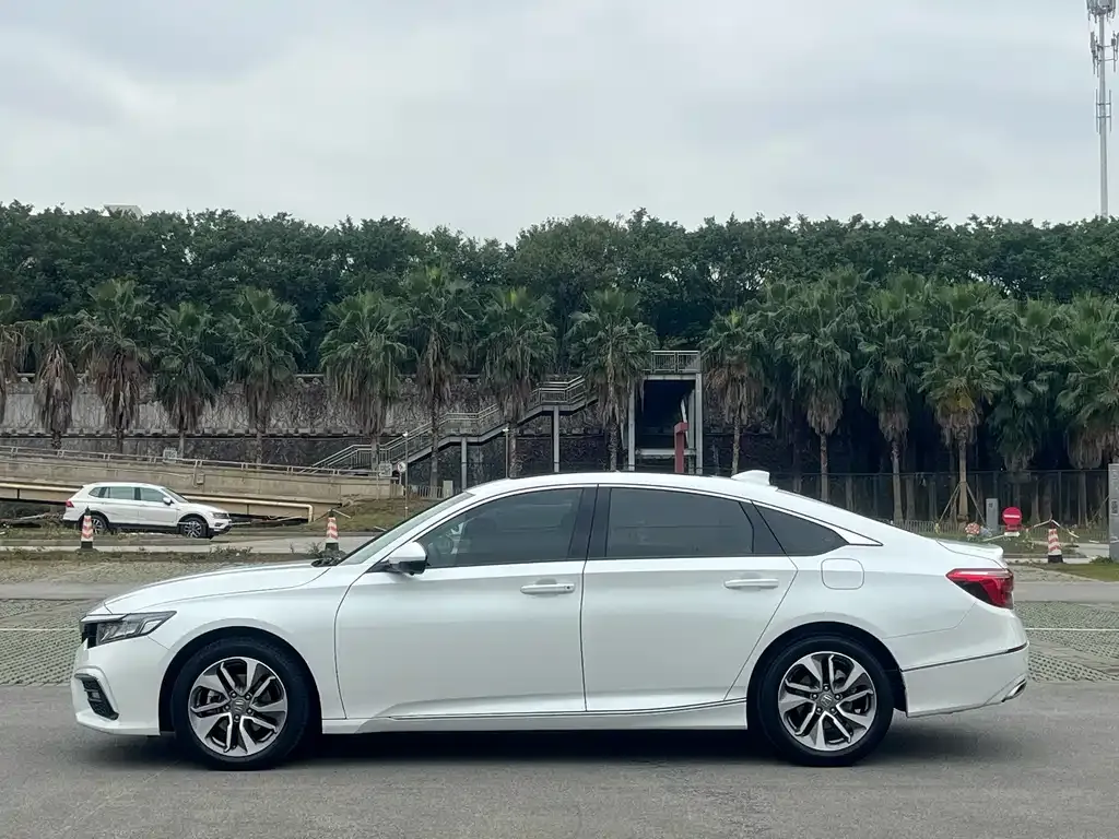 Honda Inspire 2021 из CN, фото 2
